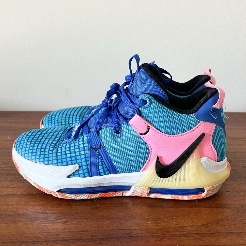Nike LeBron Witness 7 Hyper Royal Blue Basketball Shoes Youth Size 7Y HF4796-405 - Picture 5 of 8